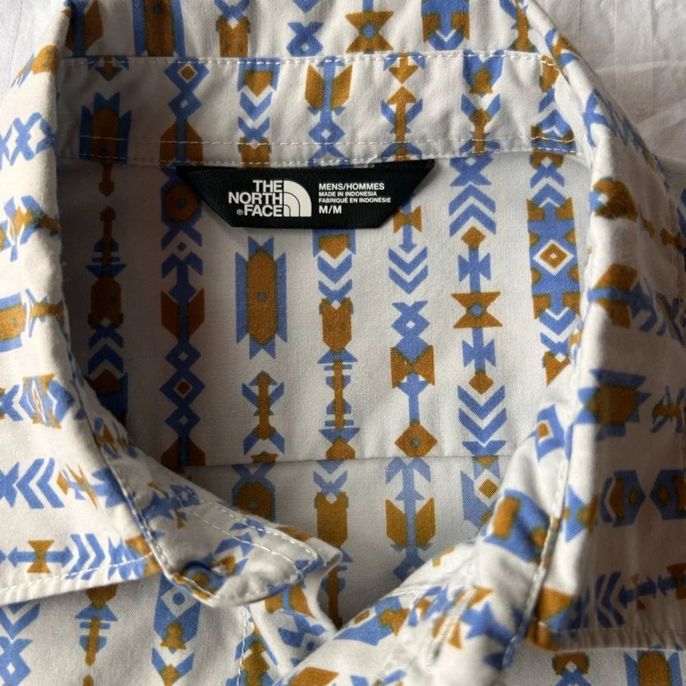 The North Face Aztec Print Buttondown Size Medium